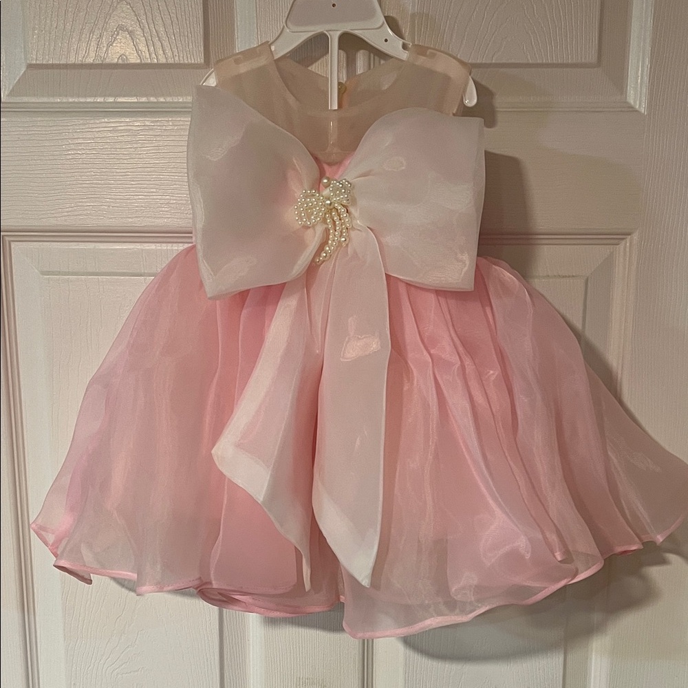 Elegant Pink and White Dress with Pearl Bow